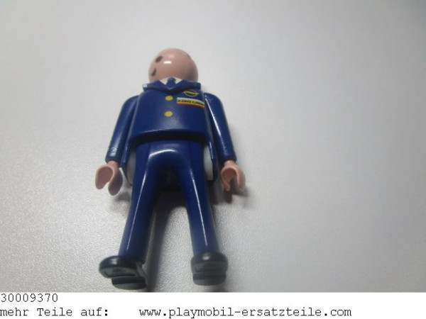 Figur Mann modern Halbschuhe 02