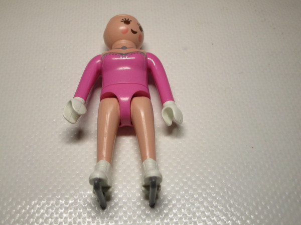 Figur Frau modern Schlittschuhe