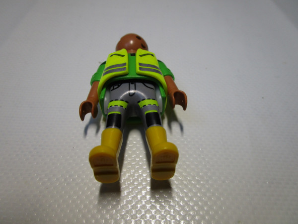 Figur Mann modern Stiefel 01