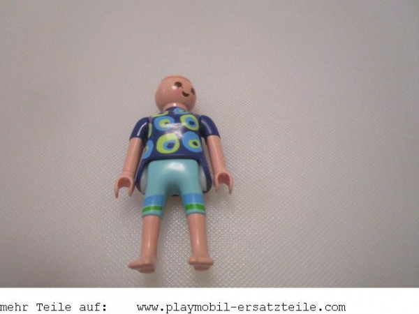 Figur Frau modern barfuß 02